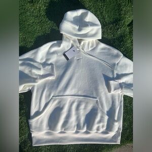 $90 Woman’s 1X-2X Nike NSW Off White Plush Oversized Hoodie DX6420-133